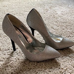 Sparkly silver Bamboo pumps